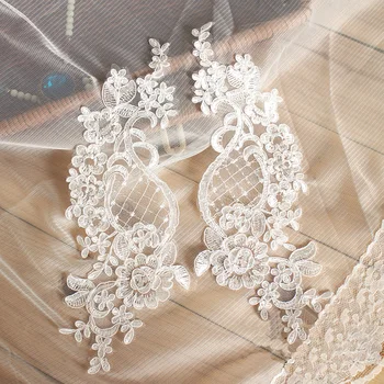 2vnt 3D Gėlių Nėrinių Audinys, Blizgančiais Appliques Siuvinėjimo Nėrinių Apdaila Siūti Ant Pleistro Vestuvių Suknelė 