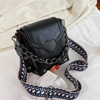 Krepšys Moterų 2021 Naujų korėjos Retro Stiliaus Širdies Formos Užraktas Mobiliojo Telefono Moterų Maišas Dygliuotos Pečių Maišą Moterų Krepšys